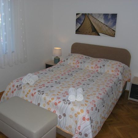 Apartments Jadranka With Magnificent Views Of The Sea - Baska 外观 照片